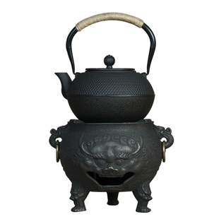 新中式酒店软装铸铁壶茶室样板房博古架装饰摆件茶壶复古日式铁壶