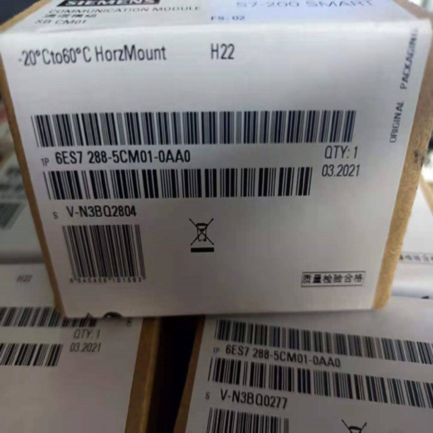 议价6ES7288-5CM01-0AA0 西门子 通信信号板 6ES72885CM01 0AA0图片