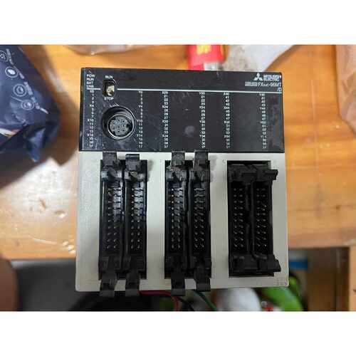 询价FX3UC-96MT/D，成色如图，，无破损