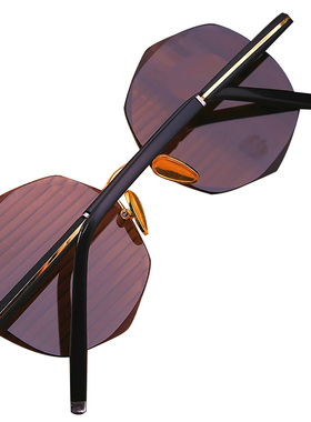 天然水晶蓝色个性切边茶镜