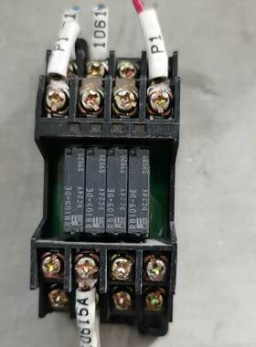 溢价-FUJI终端继电器模组RS4N-DE 配RB105-