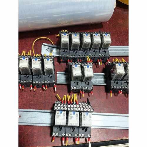 议价欧姆龙继电器MY4IN24VDC14脚带底座维修