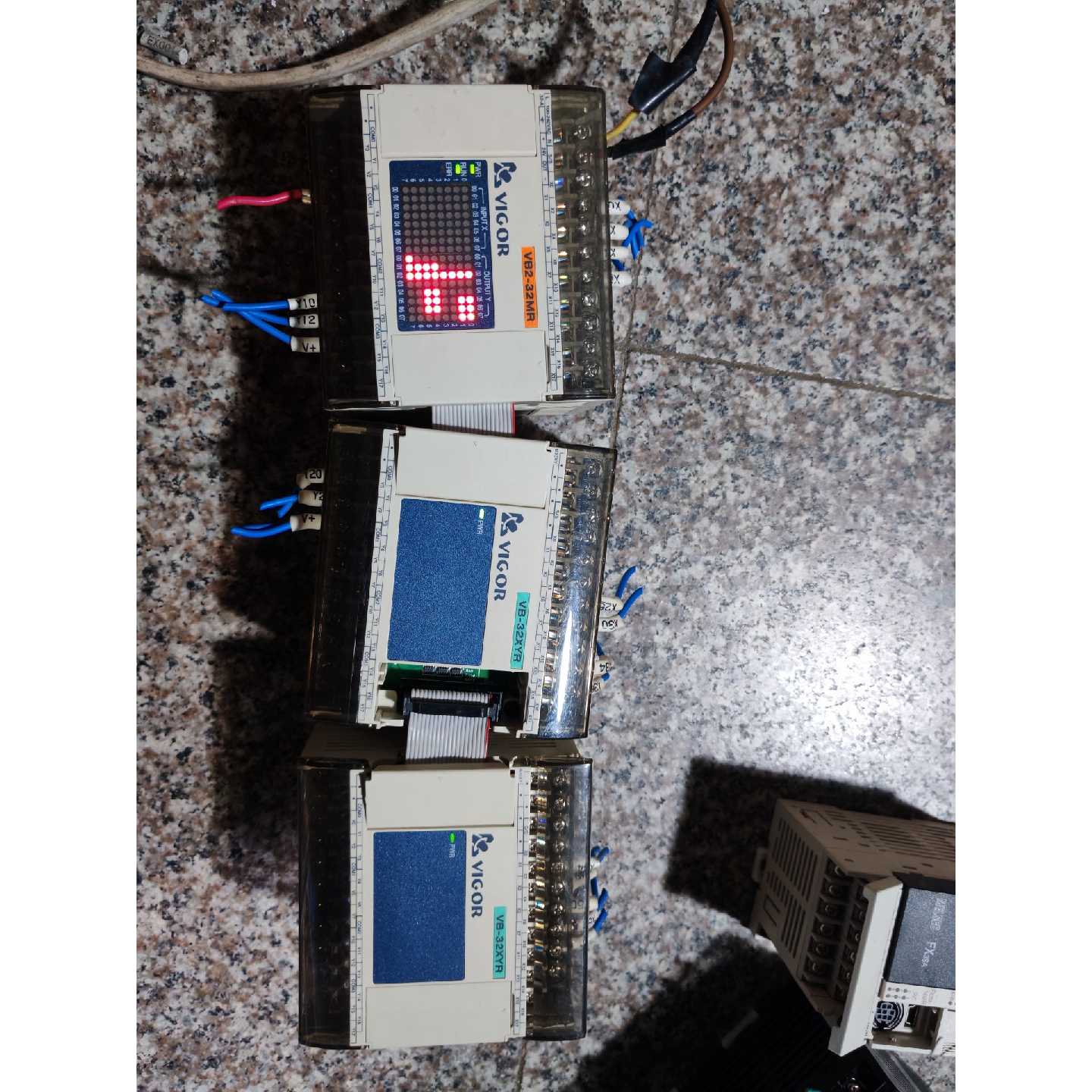 议价丰炜PLC  VB2-32MR-A