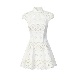 【明星同款】lefame拉飞姆马德拉刺绣镂空中式收腰连衣裙