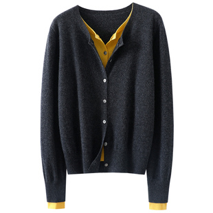 自己都羡慕!niu系撞色假两件100%纯山羊绒开衫女圆领针织衫毛衣