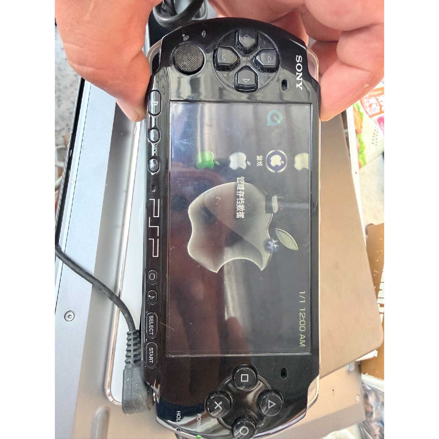 议价PSP-3004黑色掌机，原装正品，支持UMD读取，Wi