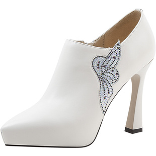 真皮水钻尖头厚底深口细跟单鞋33小码女春季新款防水台高跟鞋