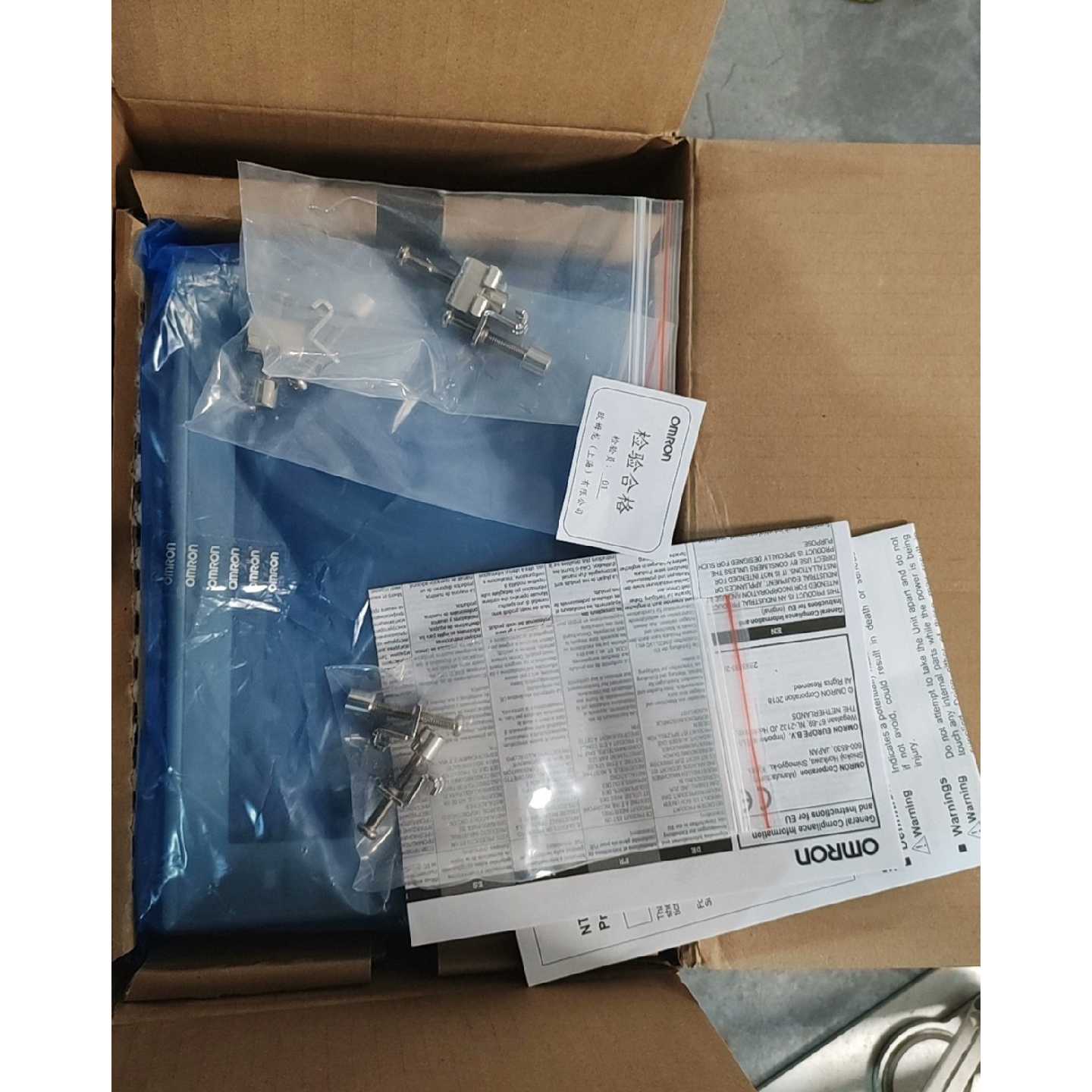 议价N5-MQ10B-V2 欧姆龙触摸屏大量库存现货实拍顺丰包邮议价