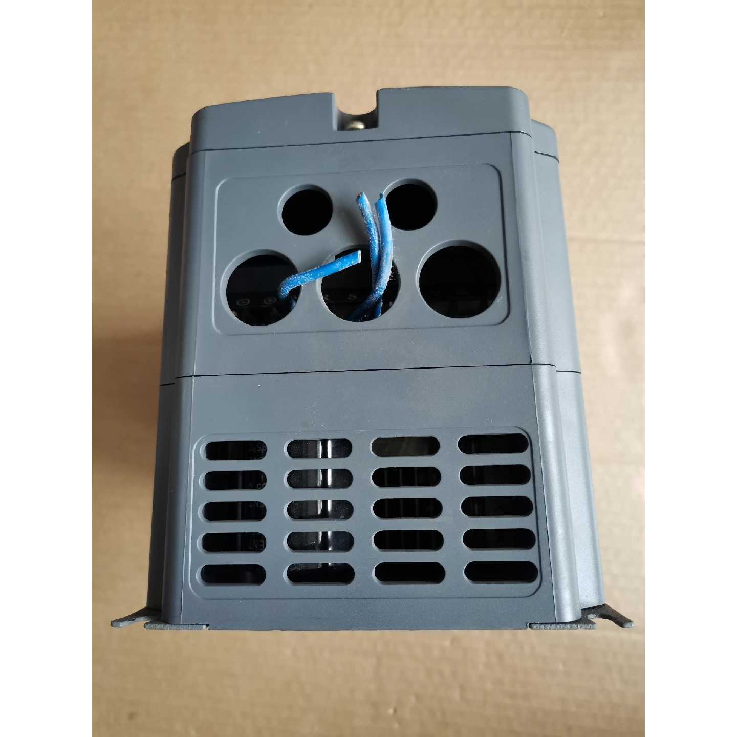非标价易驱变频器ED31004T0015M1.5KW380V议价