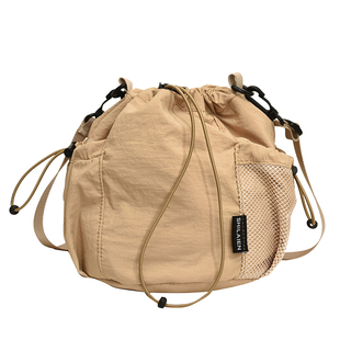 韩版休闲新款小众单肩包斜挎包小布包手机包女休闲百搭迷你小桶包