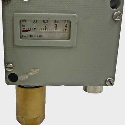 TRAFAG Pressostat  900.2376.903 Pressure Switch 0 to 4 bar /