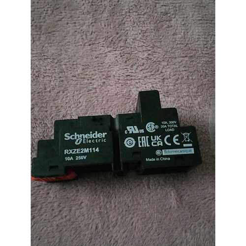 议价全新原装继电器底座RXZE2M114维修