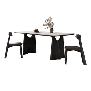 2025新款洞石岩板餐桌黑色复古实木长方形餐桌椅小户型家用侘寂风