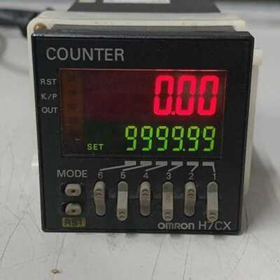 Omron H7CX-AW Electronic Preset Counter 100-240VAC 50/60Hz U