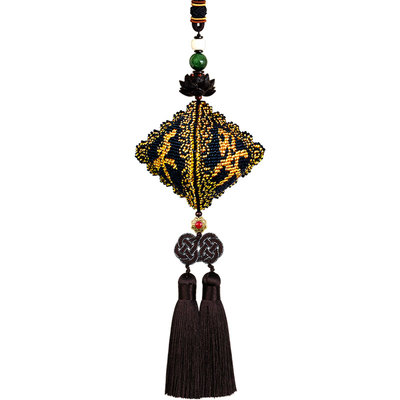 新款印花全珠汽车挂件自己绣