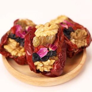 新疆特产豪华版枣夹核仁葡萄干真空小包装无添加超大果孕妇零食