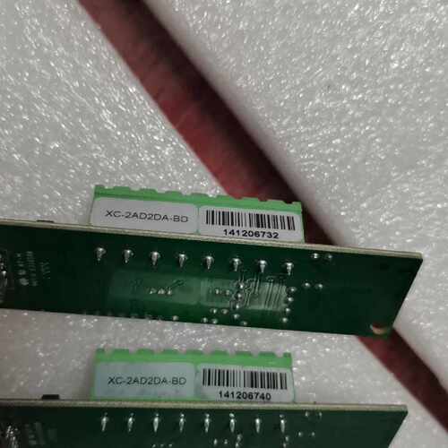 【询价】信捷模块，XC-2AD2DA-BD，实图拍摄，功能正常，两个适用