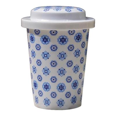 手握茶杯套装情人节礼物