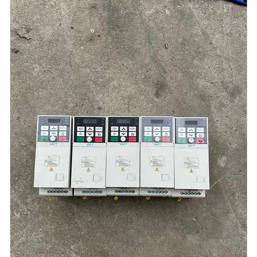艾克特变频器AT300T31R5B1.5KW380v，议价商品