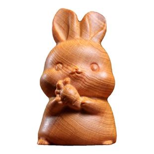 天然崖柏木实木雕刻可爱典雅萝卜兔软萌逼真丰衣足食手把件小摆件