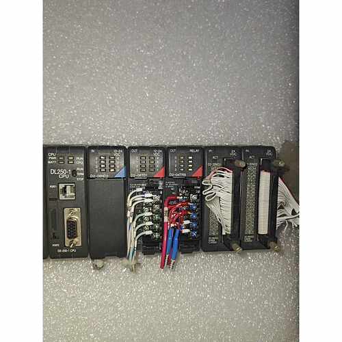 溢价-光洋KOYOPLC一套型号DL2501CPU主机配
