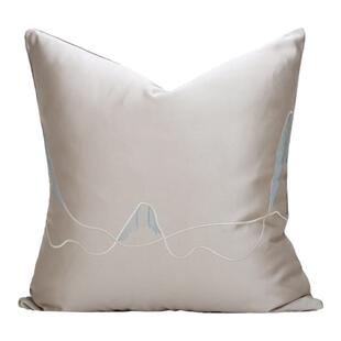 新中式轻奢样板房间售楼处靠垫枕杏色国风山河刺绣沙发高档缎抱枕