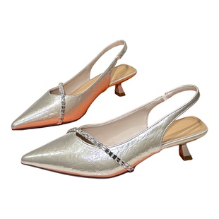 丹行道黑色名媛风尖头细跟高跟鞋女2026新款时尚后空水钻包头凉鞋