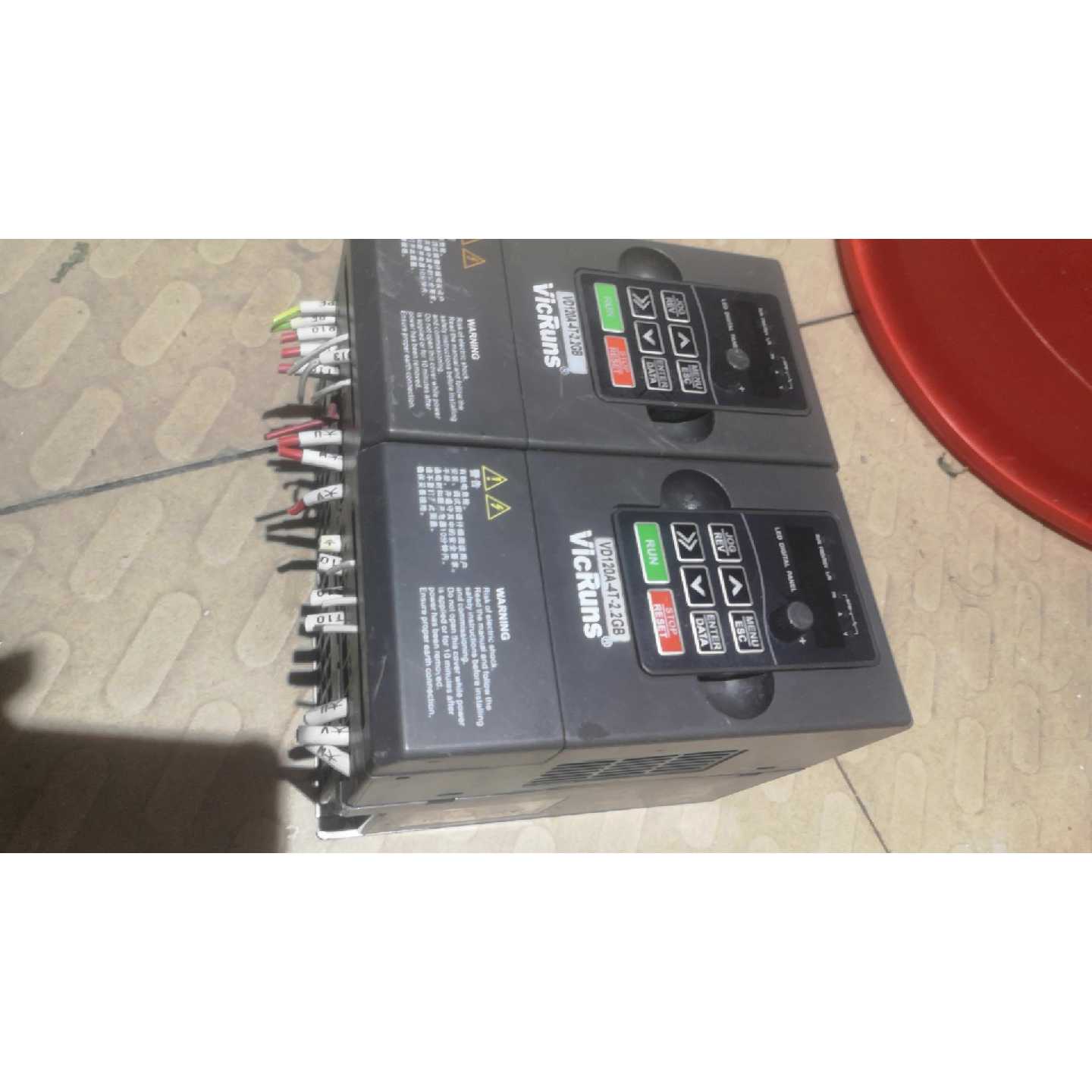 议价-沃林变频器VD120A-4T-2.2GB 2.2Kw扣子有点
