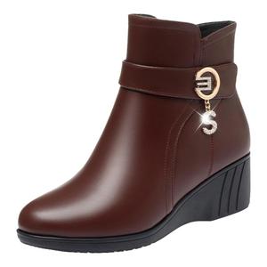 妈妈鞋棉鞋坡跟中年真皮软底皮鞋