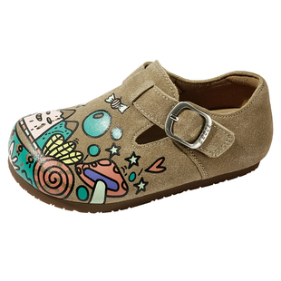 百丽童鞋2025春夏新款儿童勃肯鞋女童宝宝软底时尚单鞋涂鸦小皮鞋