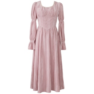 枕梦村庄 莉莉安 早秋法式复古初恋温柔气质感赫本风设计感丝绒裙