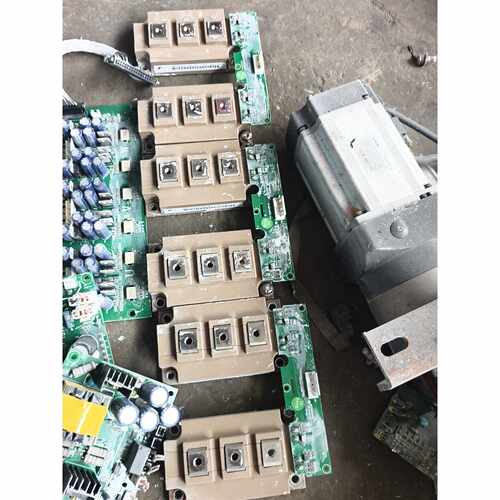 询价下单富士IGBT模块2MBI200VH-120-50，原装拆机，