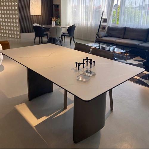 意式极简进口岩板餐桌椅组合现代简约高端家用小户型长方形饭桌子