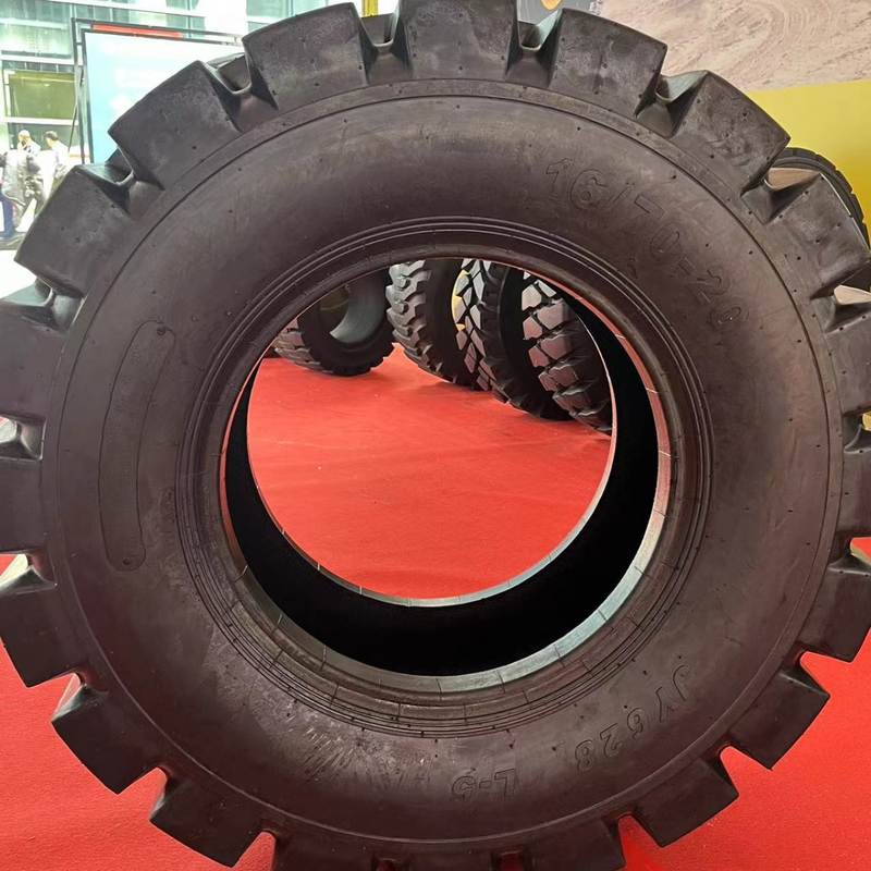 装载机轮胎23.5-25 17.5-25 20.5-25 26.5-25 16/70R20-24L5加深
