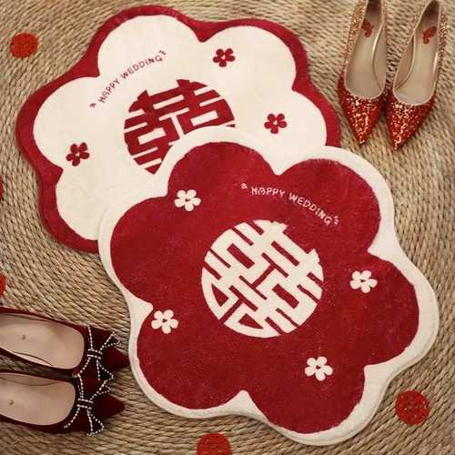 结婚地垫毛绒喜字花朵脚垫婚房布置婚礼卧室地毯装饰备婚用品大全