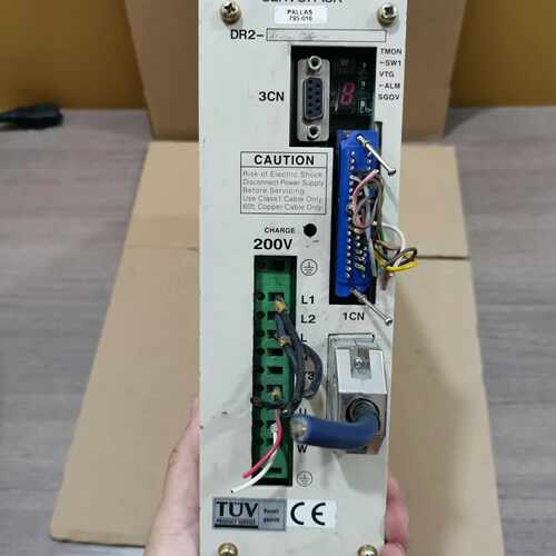 溢价-YASKAWA 安川 DR2-08AC  0.75KW .4