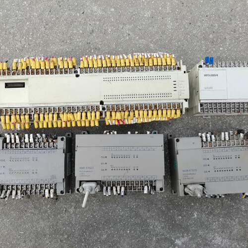 FX1N-40MT-001 FX2N-128MR MAM-KY012S MAM-KY02S PLC控议价维修