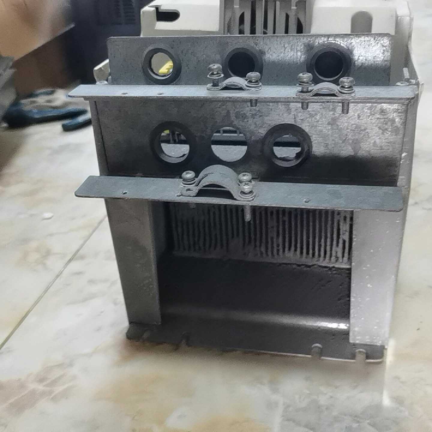 议价ABB变频器ACS401001632不知好坏当配件处理,详情