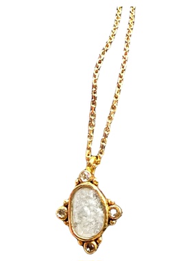 VIC & MAX  18K镀金镶嵌钻石(未切磨)吊坠项链银泰百货