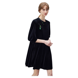 dfvc黑色新中式丝绒连衣裙女春季2026新款宽松七分袖小黑裙娃娃裙