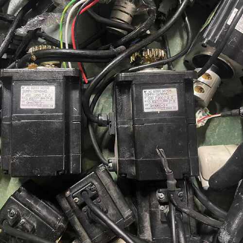 议价SGMPH-02ABA40 SGMPH-01ABA21 SGMPH-04ABA4S 电机议价