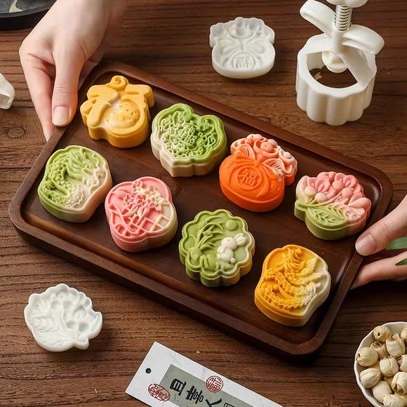 国风月饼模具新款2025手压式绿豆糕网红冰皮75克50g烘焙磨具压花