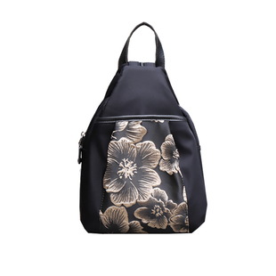 2026新款两用胸前包多口袋轻便逛街旅行小背包复古风文艺小双肩包