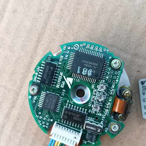 溢价-安川SGMP-08A3TF12编码器