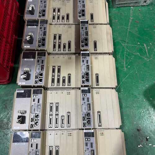 溢价-安川控制器jepmc-cp3201-e，ai-01，ao-0