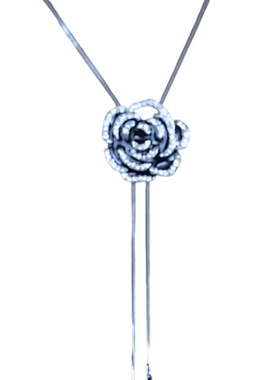 2025年新款银色山茶花抽拉项链女