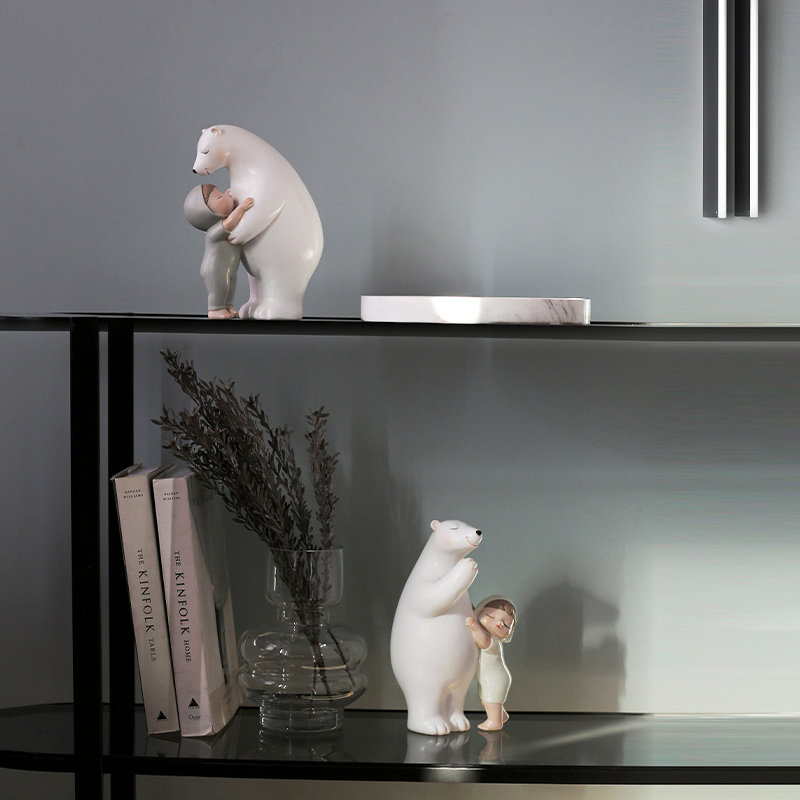 北极熊抱小女孩摆件现代家居软装样板房间卧室儿童房卡通动物摆设