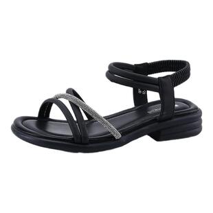 蜘蛛王凉鞋女2025年夏季时尚水钻休闲凉鞋低跟轻便交叉带罗马凉鞋