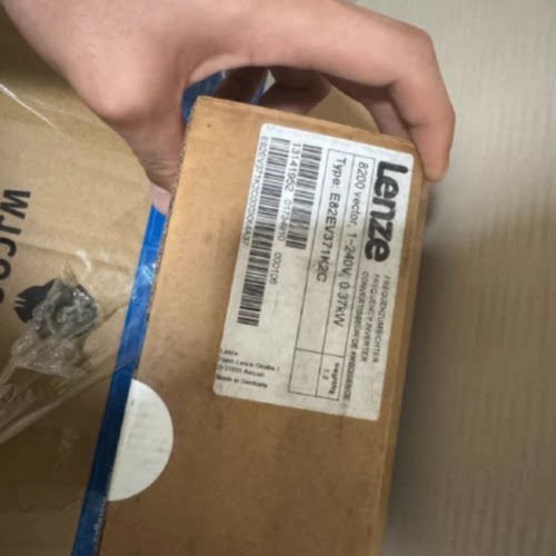 议价LENZE/伦茨变频器E82EV371K2C全新实拍原装现货 议价