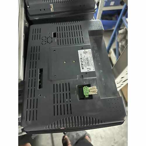 溢价-威纶通MT8121X触摸屏，12寸工业屏，几乎，带保护膜